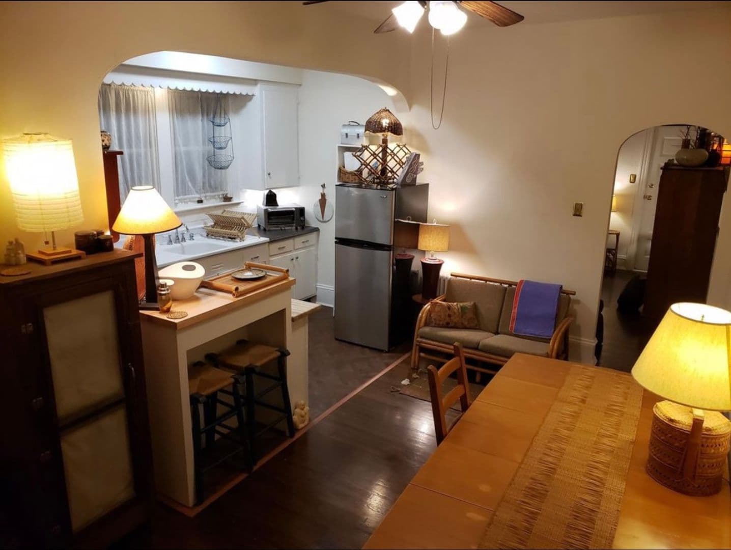 Lancaster Apartment: 147 E Chestnut