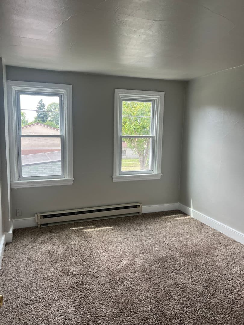 Columbia House: 643 Ave G