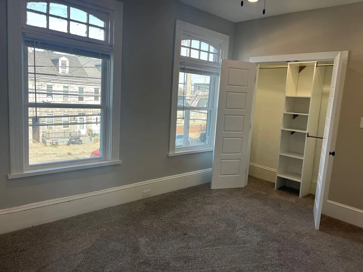 Lancaster Apartment: 18 W Liberty