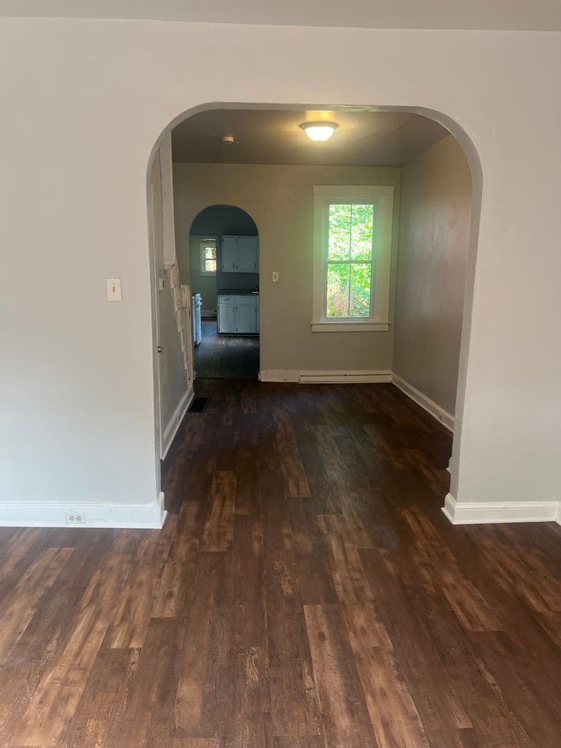 Lancaster House: 418 1/2 Howard Ave