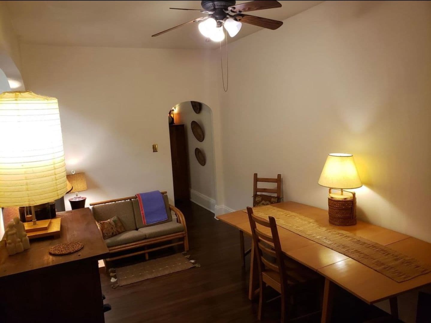 Lancaster Apartment: 147 E Chestnut