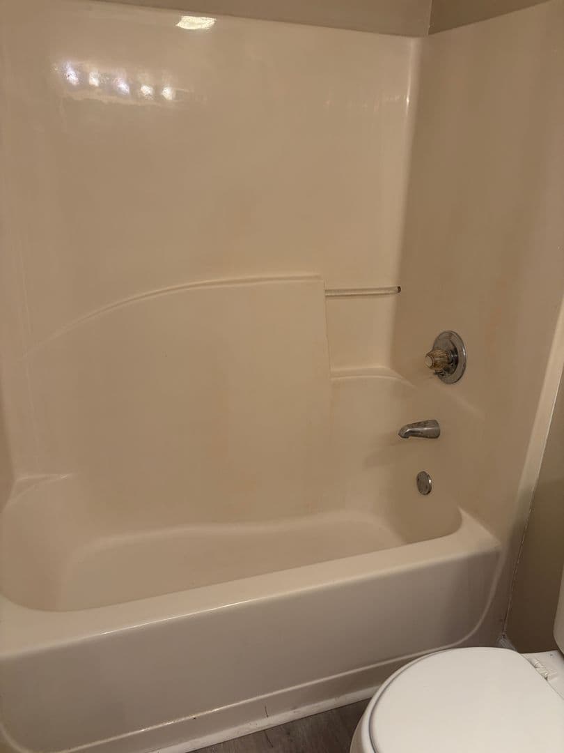 Douglasville House: 6235 Pembroke Way