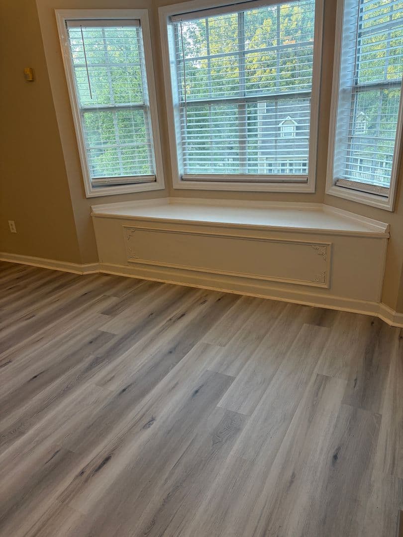 Douglasville House: 6235 Pembroke Way