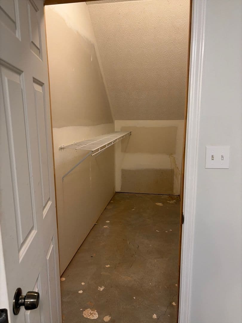 Powder Springs House: 634 Tidwell Road