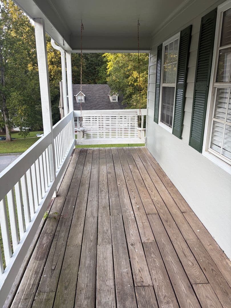 Douglasville House: 6235 Pembroke Way