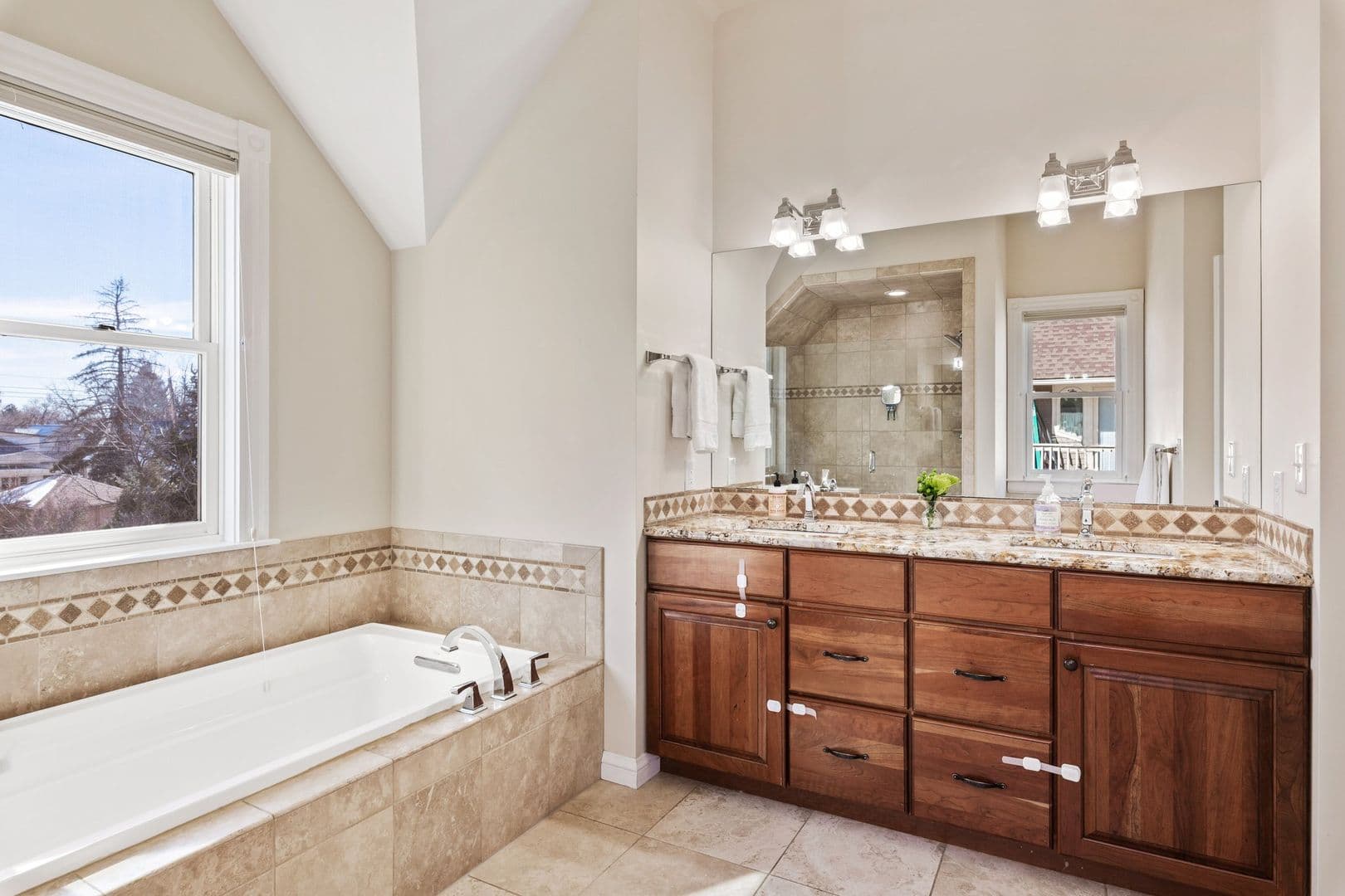 Colorado Springs House: 1511 N Nevada Ave