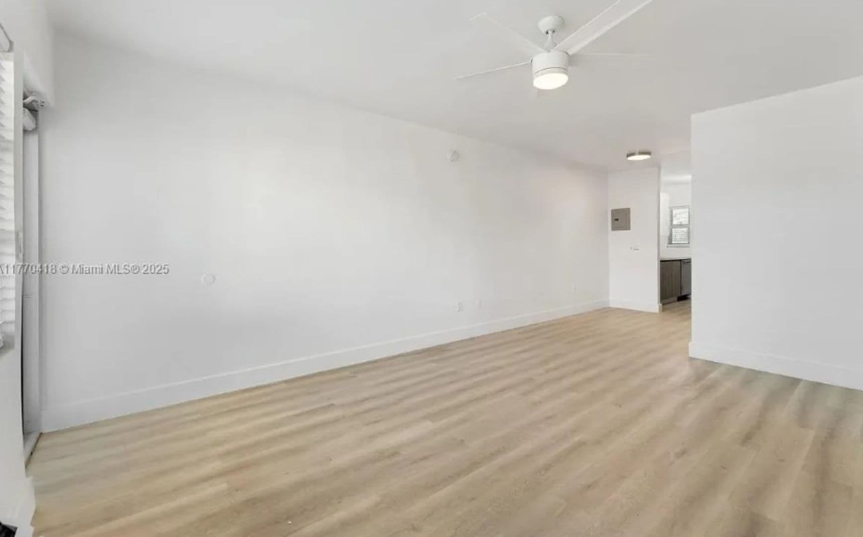 Miami Beach Apartment: 1038 11th Street