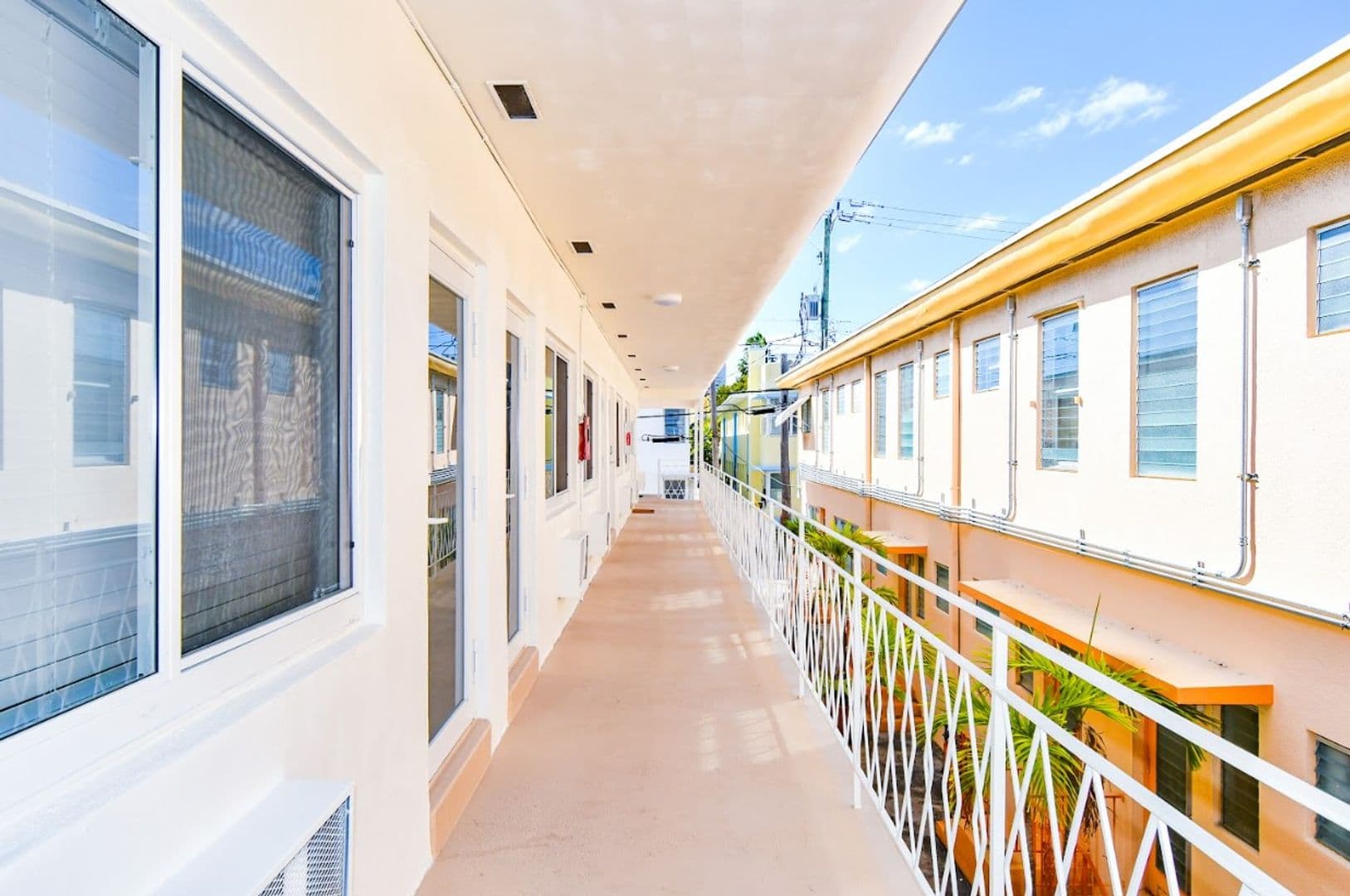 Miami Beach Apartment: 1044 Pennsylvania Ave