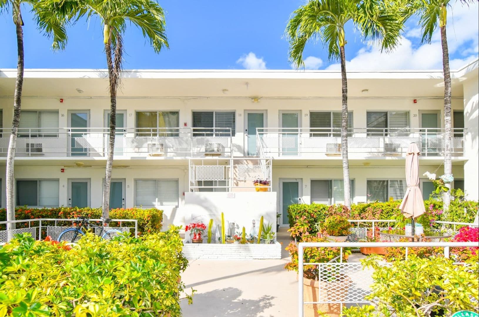 Miami Beach Apartment: 1035 9th St
