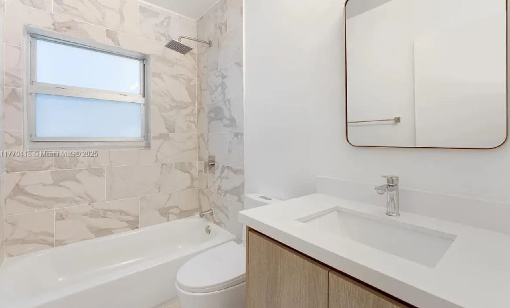 Miami Beach Apartment: 1038 11th Street