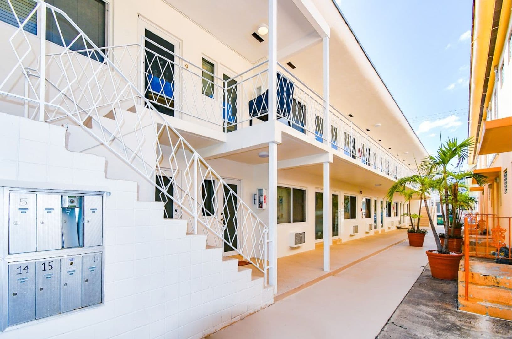 Miami Beach Apartment: 1044 Pennsylvania Ave