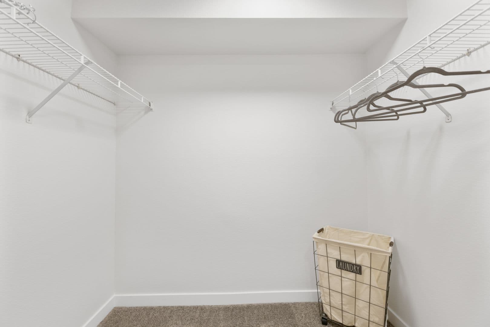 Bellevue Apartment: 11115 NE 2nd St