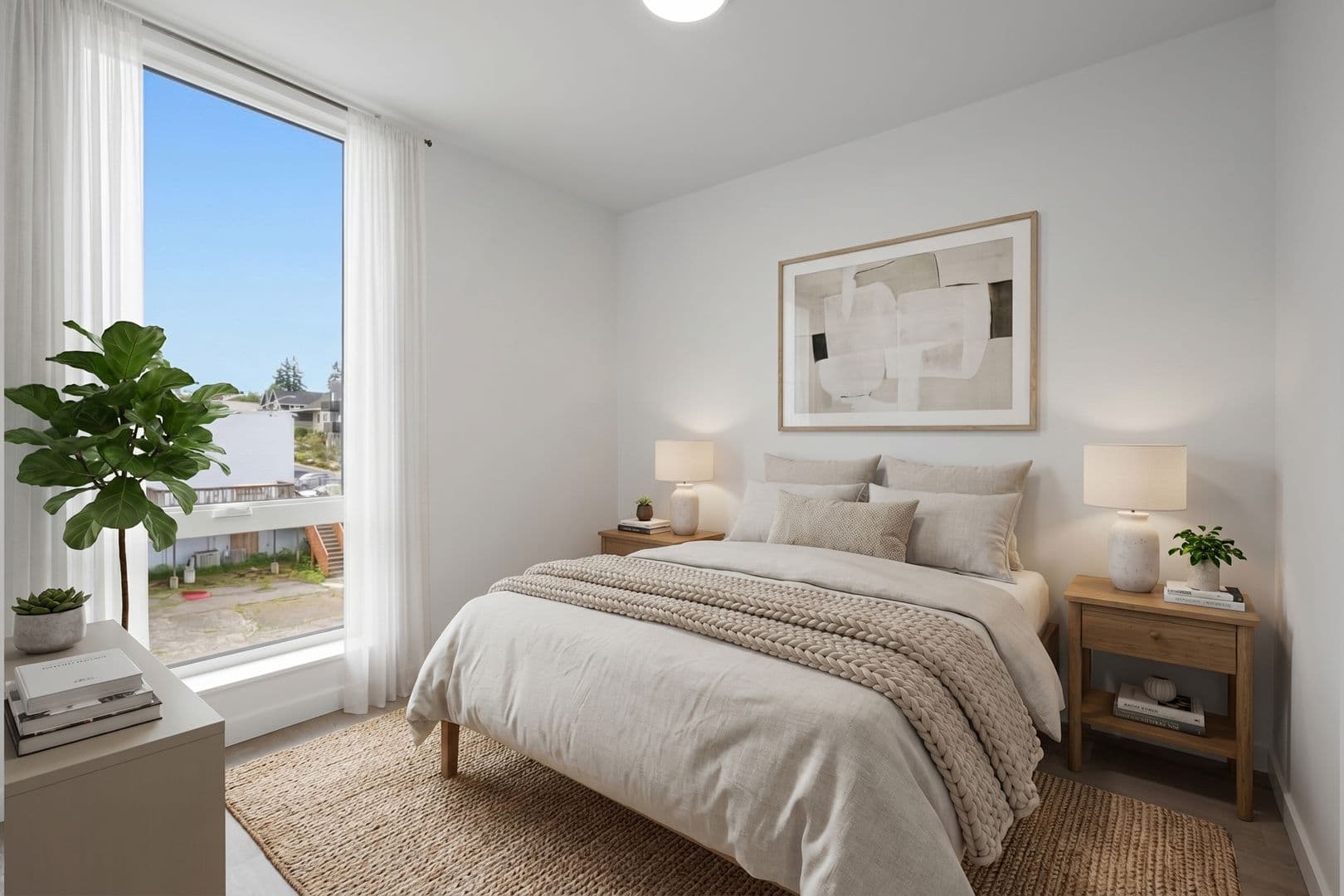 Seattle Apartment: 404 16th Ave S