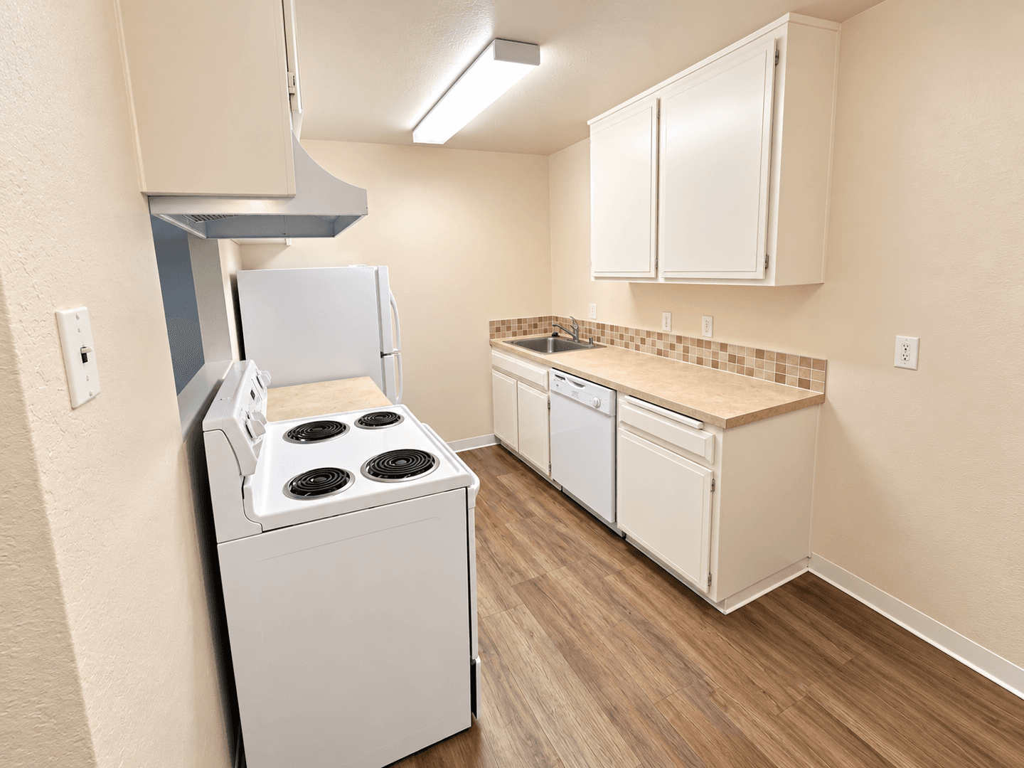 Bellevue Apartment: 13001 SE 28th PL