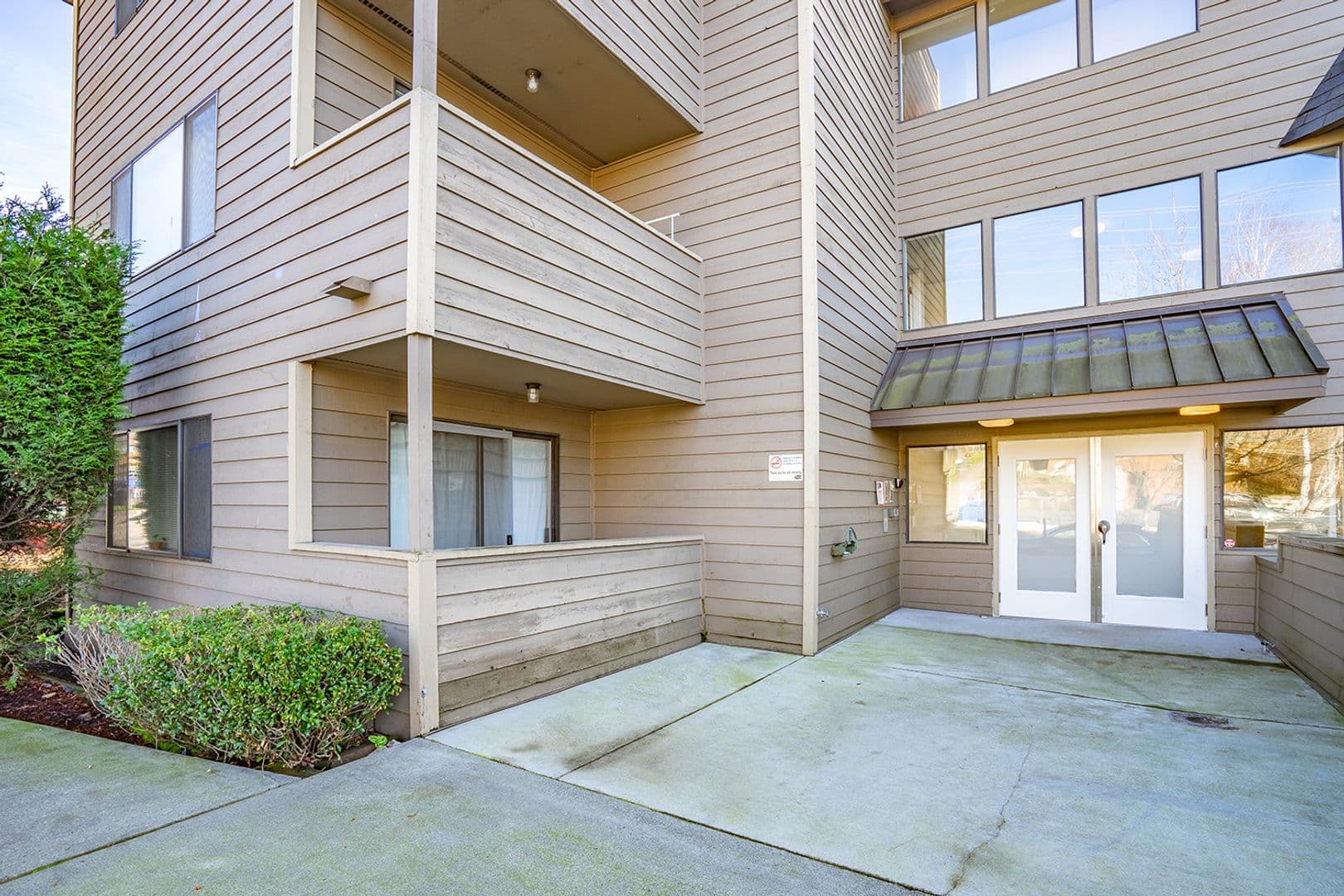 Seattle Apartment: 201 NW 39th St