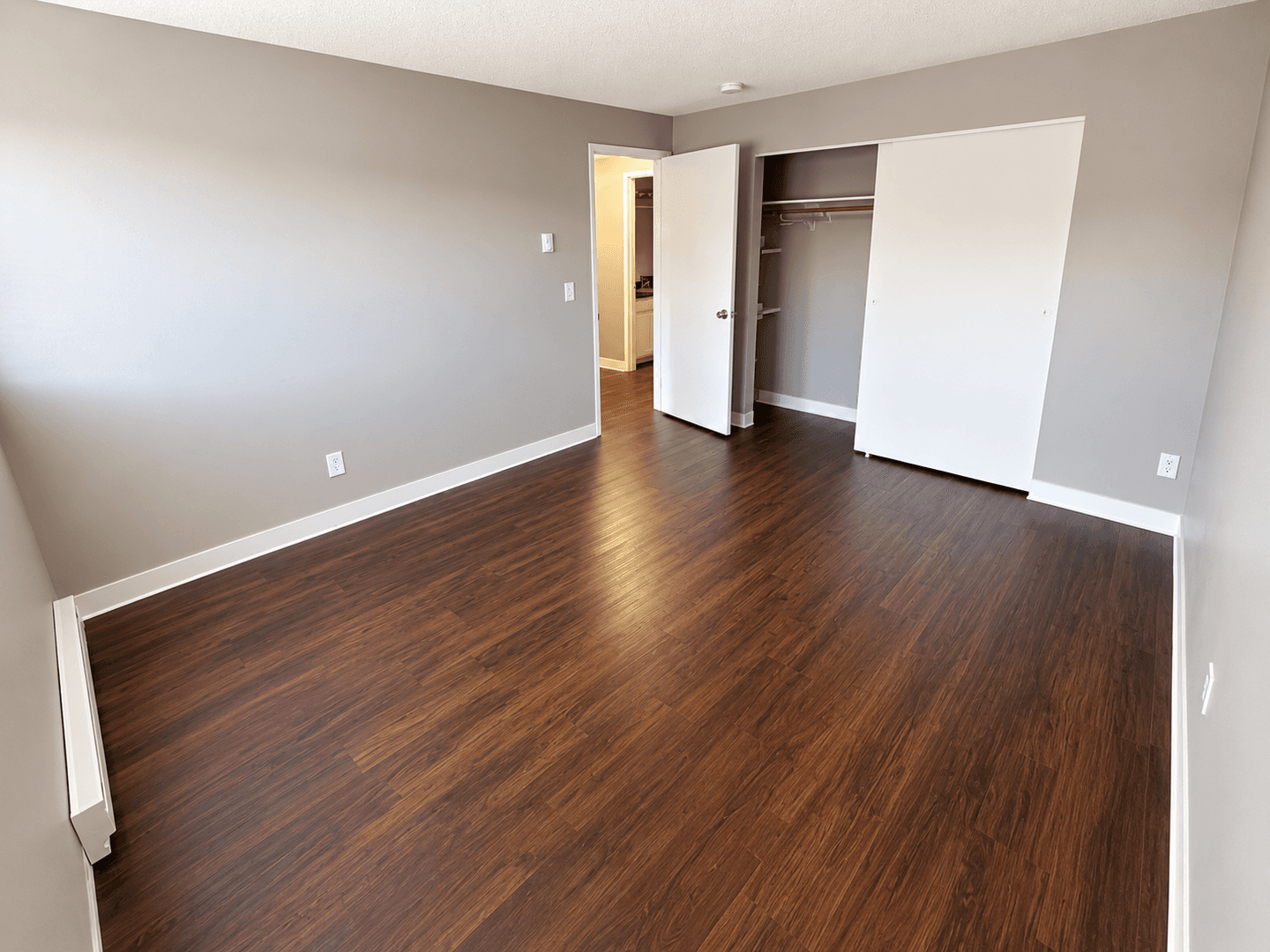 Bellevue Apartment: 13001 SE 28th PL