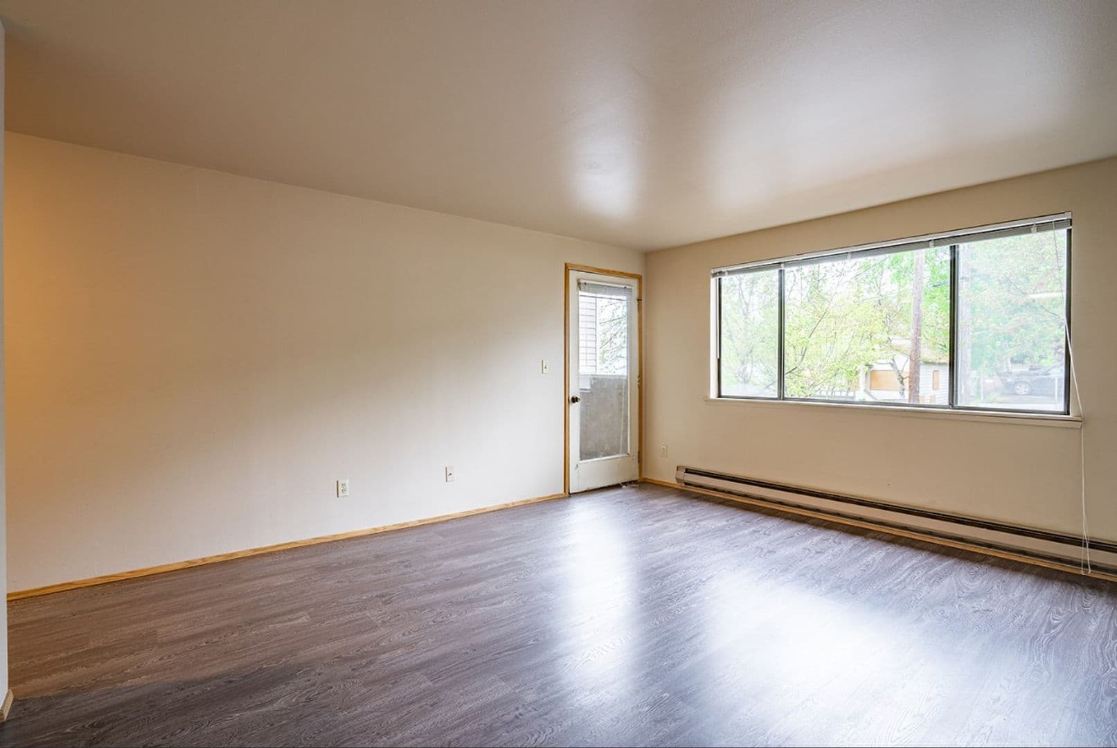 Seattle Apartment: 201 NW 39th St