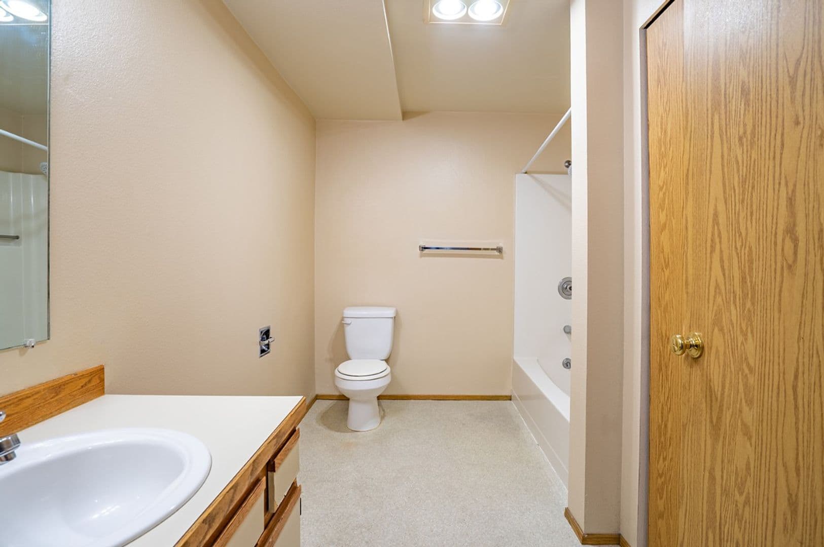 Seattle Apartment: 201 NW 39th St