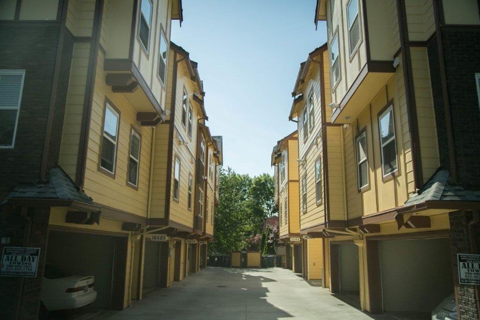 Redmond Apartment: 16552 NE 84th Court