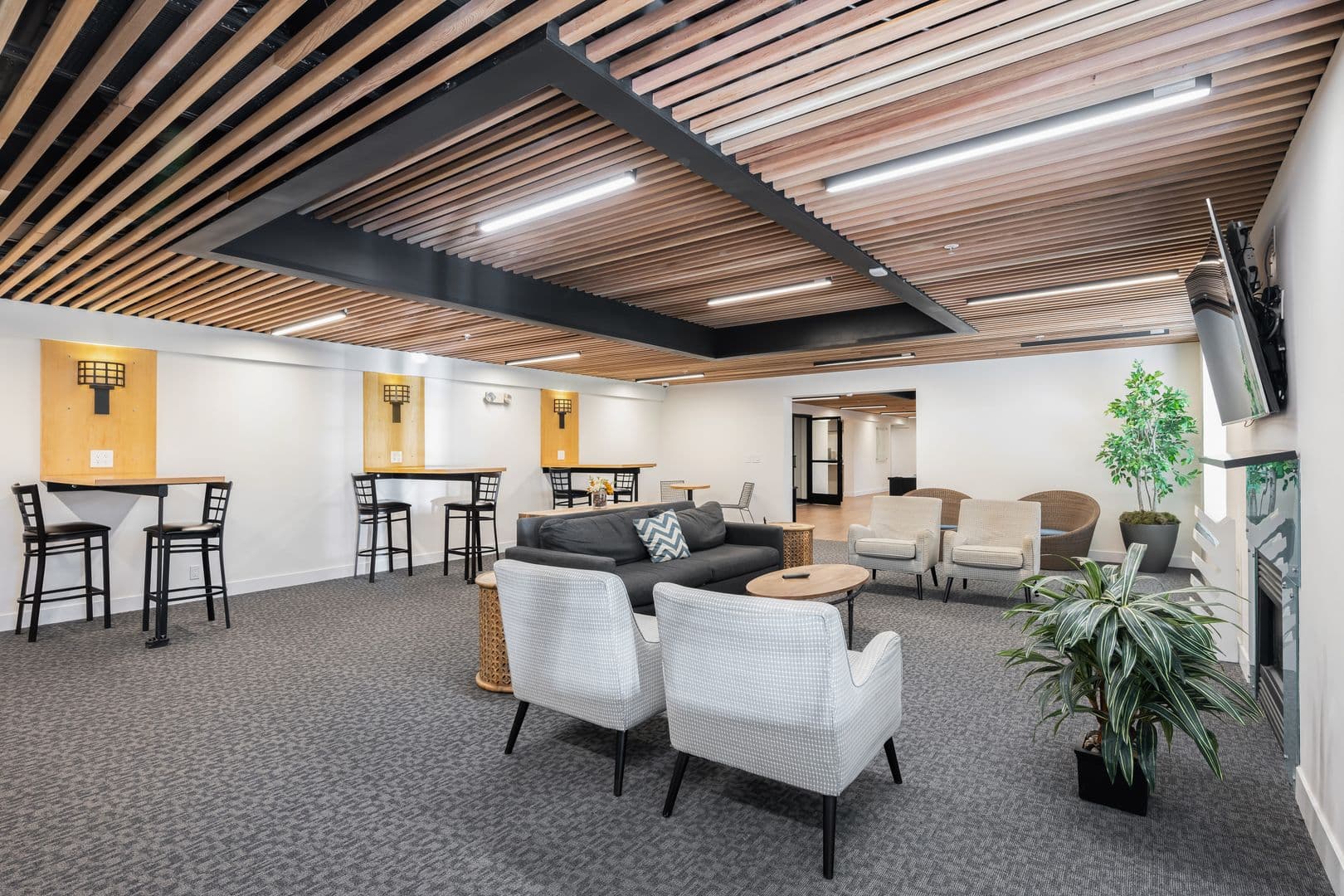 Seattle Apartment: 3025 NE 137th St