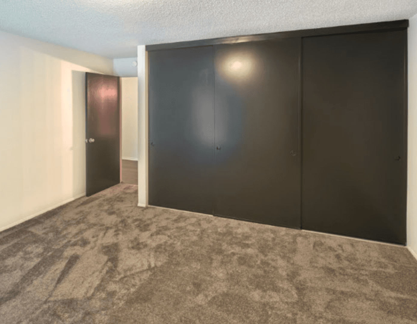 Seattle Apartment: 900 SW Holden Street