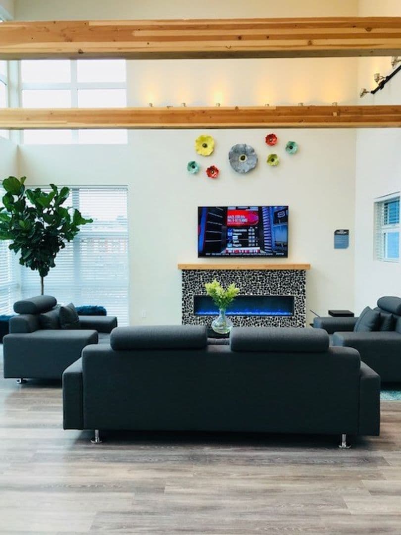 Redmond Apartment: 16210 NE 80th St