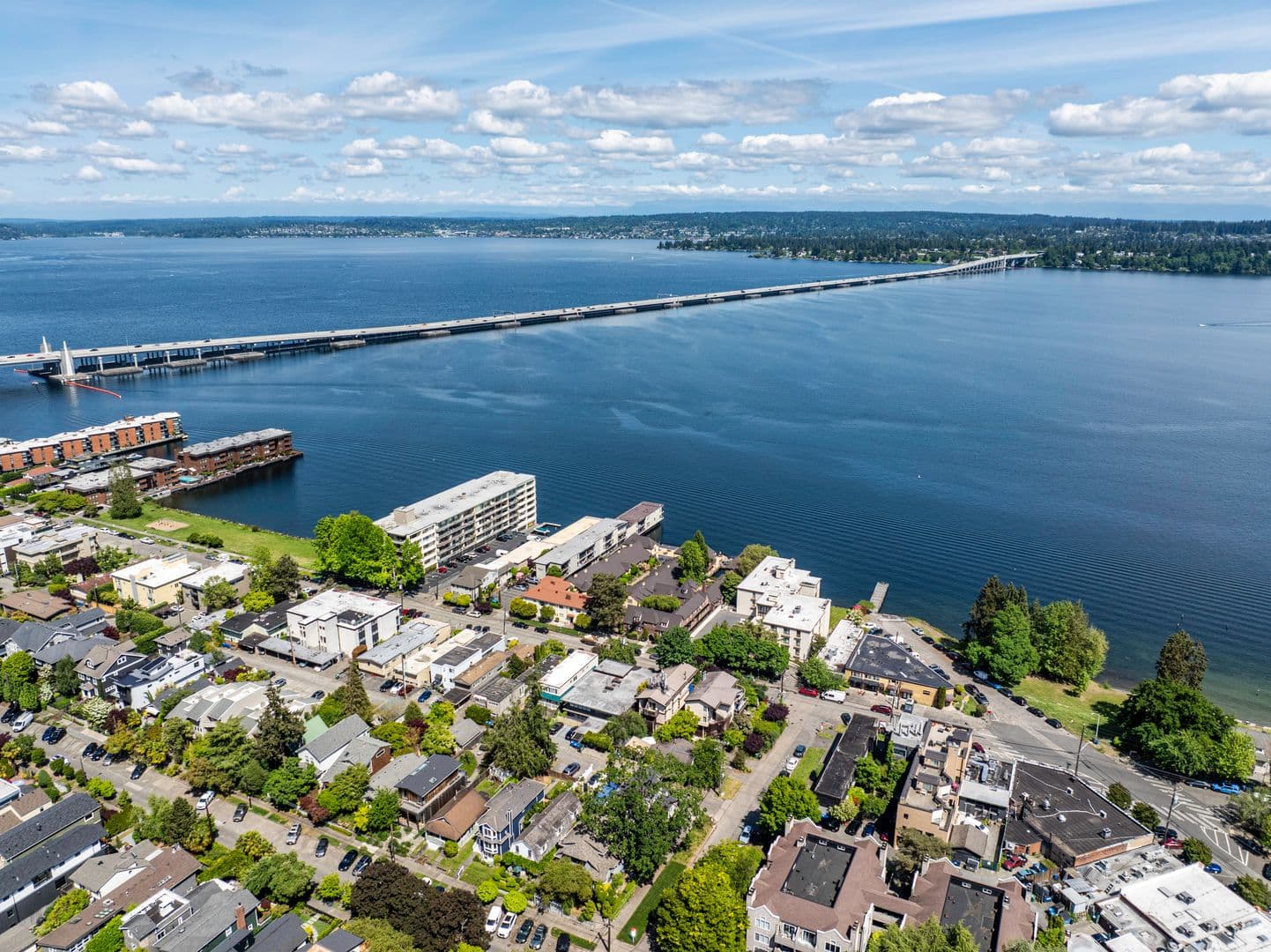 Seattle Apartment: 2012 43rd Ave E