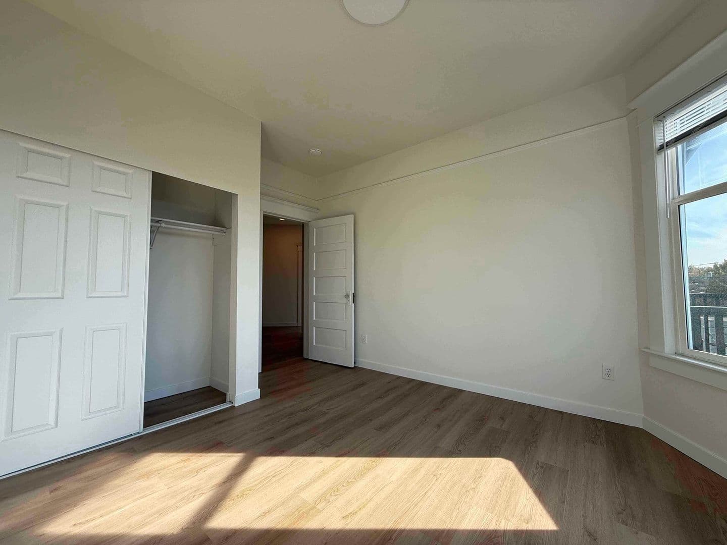 Seattle Apartment: 1616 E Howell Street