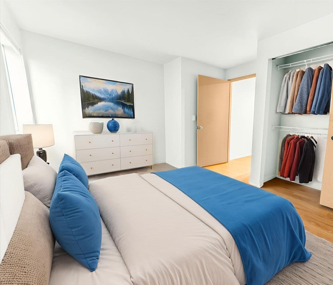 Seattle Apartment: 3230 SW Avalon Way