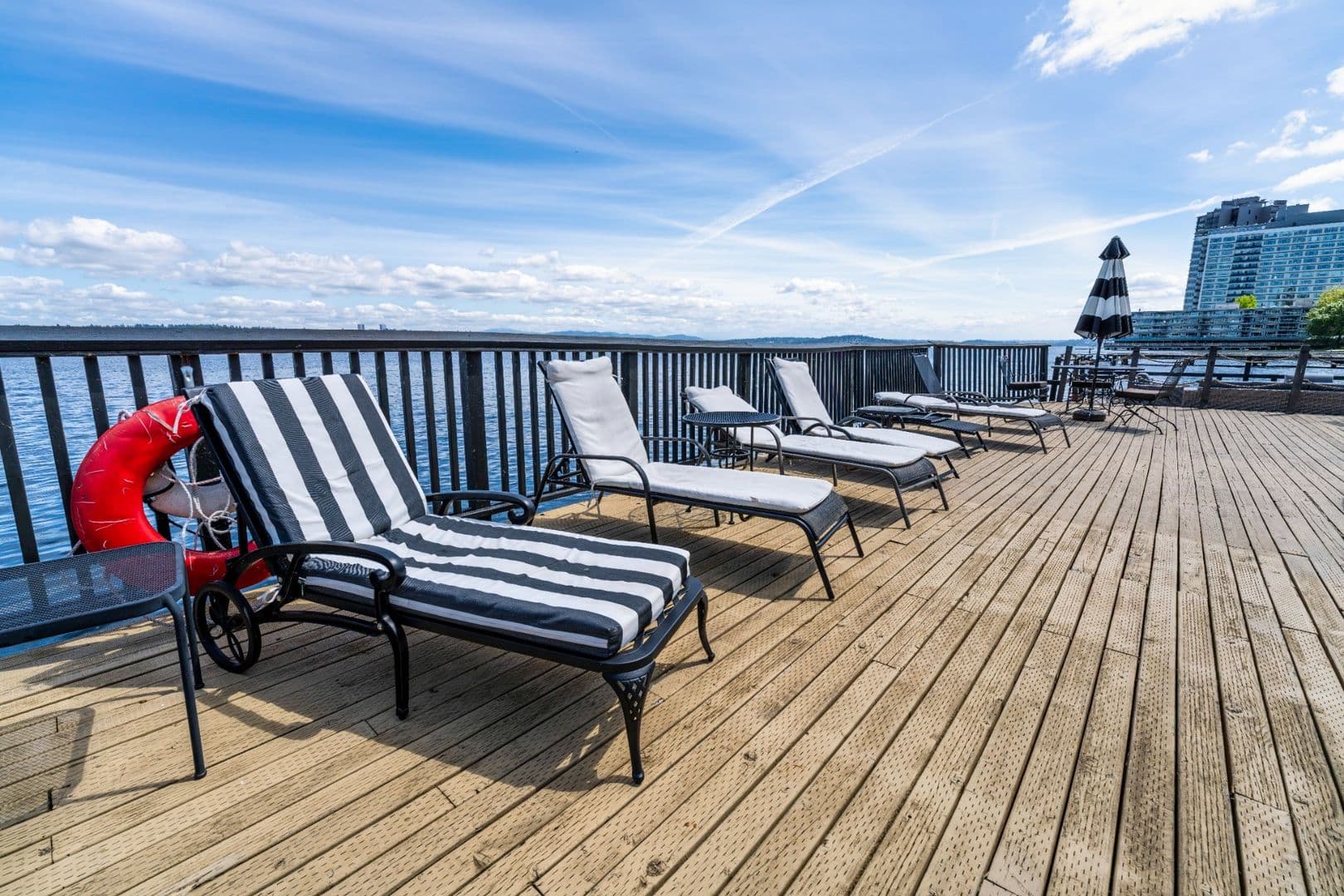 Seattle Apartment: 2012 43rd Ave E