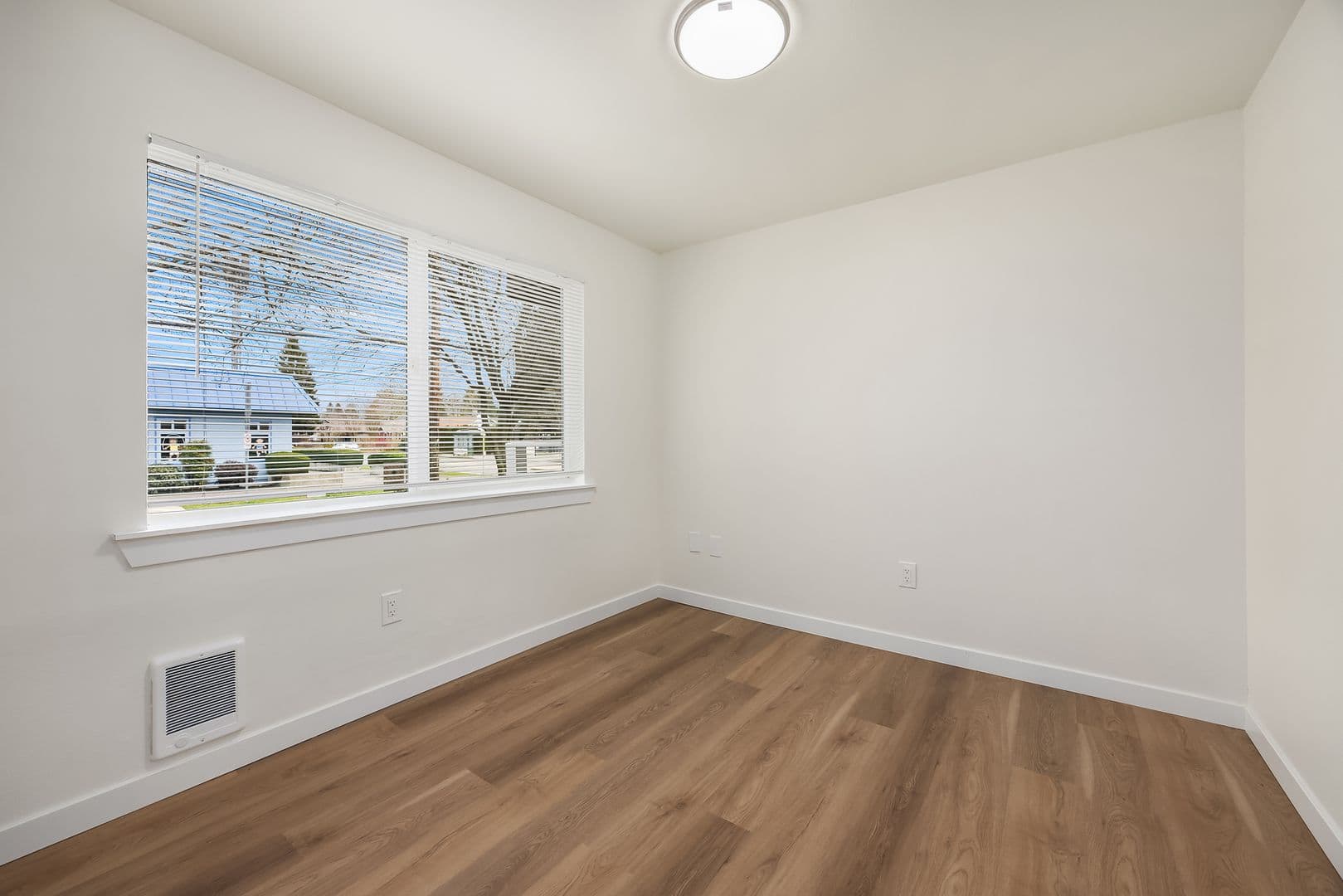 Seattle Apartment: 8801 9th AVE SW