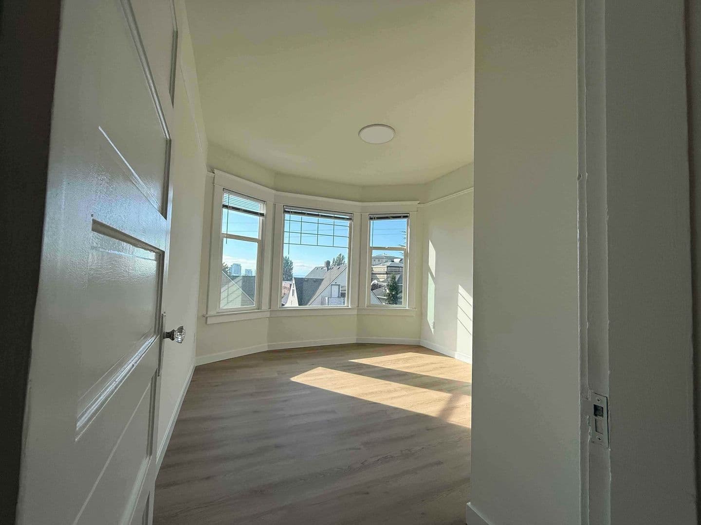 Seattle Apartment: 1616 E Howell Street