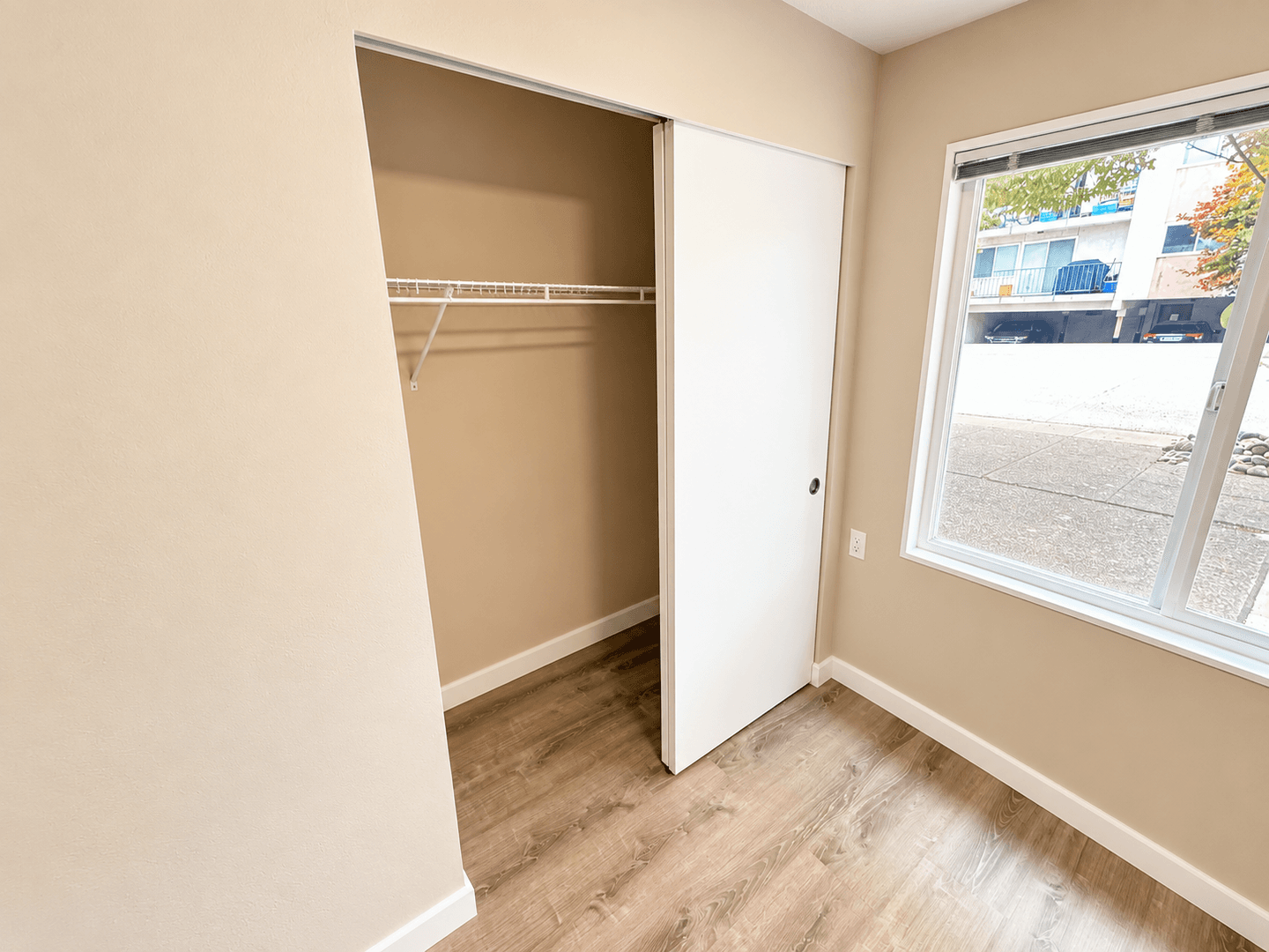 Seattle Apartment: 7500 6th Ave NW
