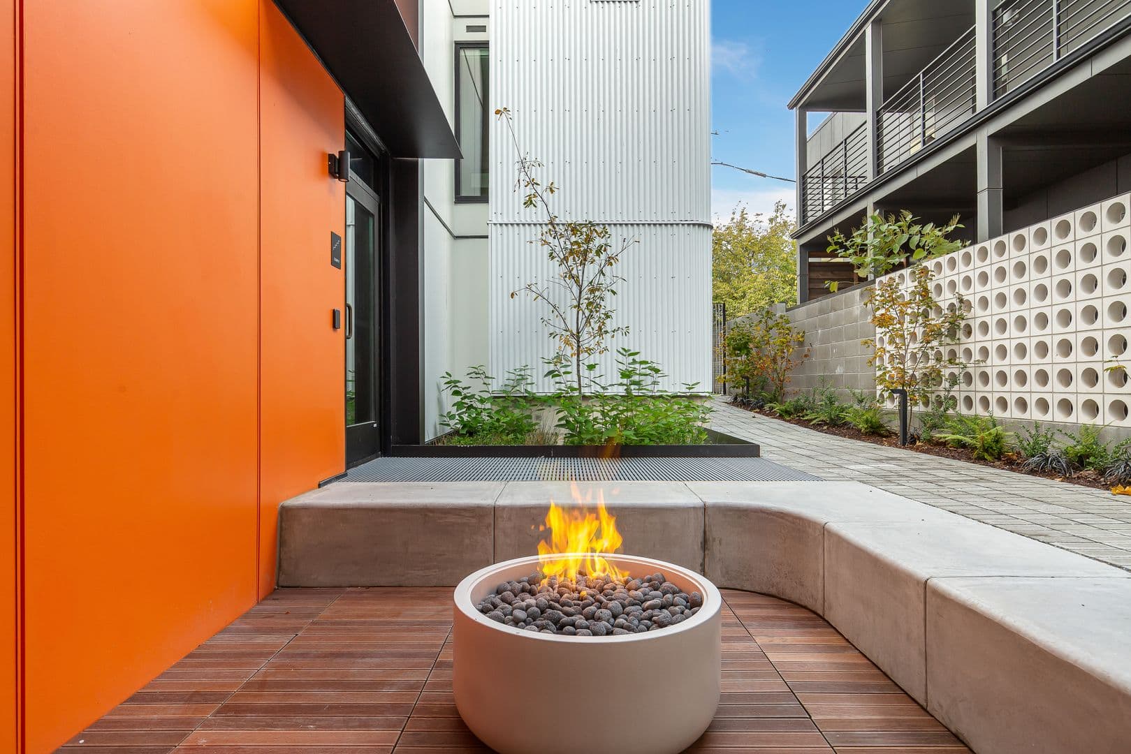Seattle Apartment: 1208 E Remington Ct