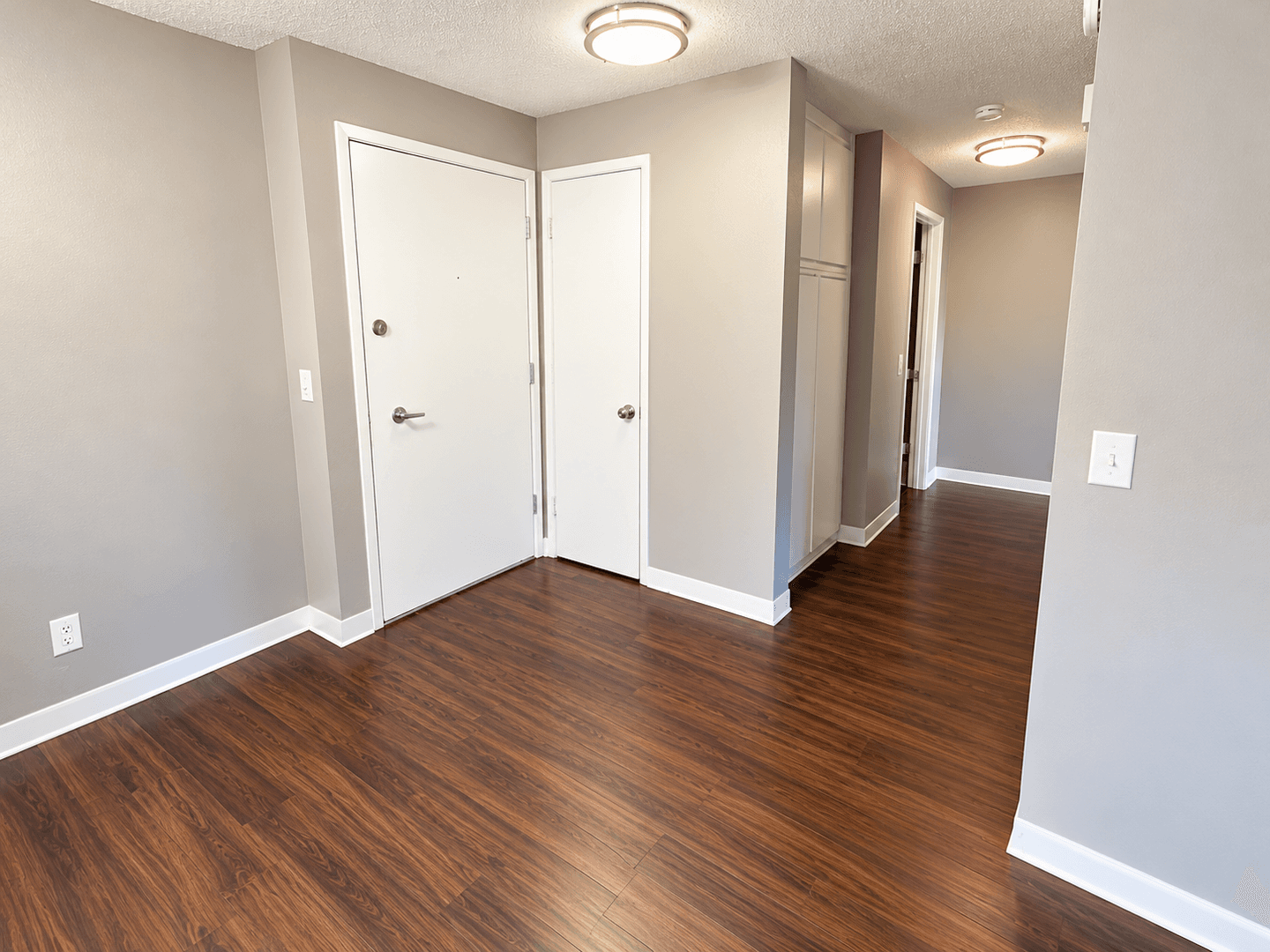 Bellevue Apartment: 13001 SE 28th PL
