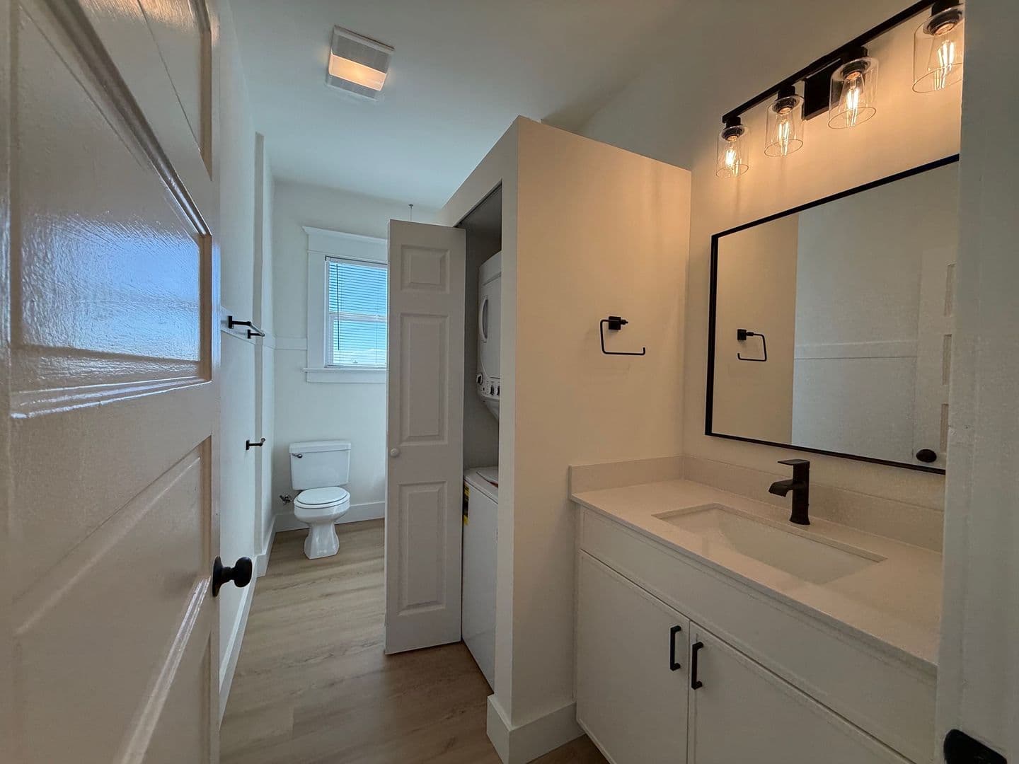 Seattle Apartment: 1616 E Howell Street