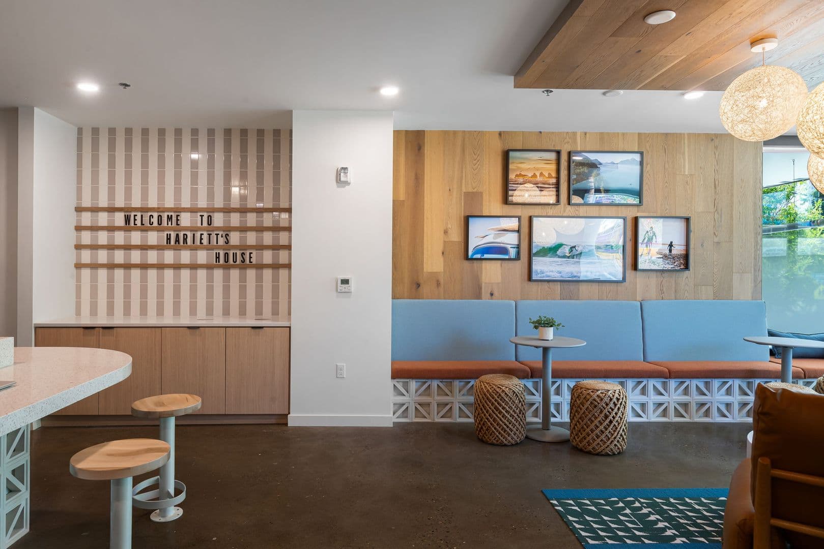 Seattle Apartment: 404 16th Ave S