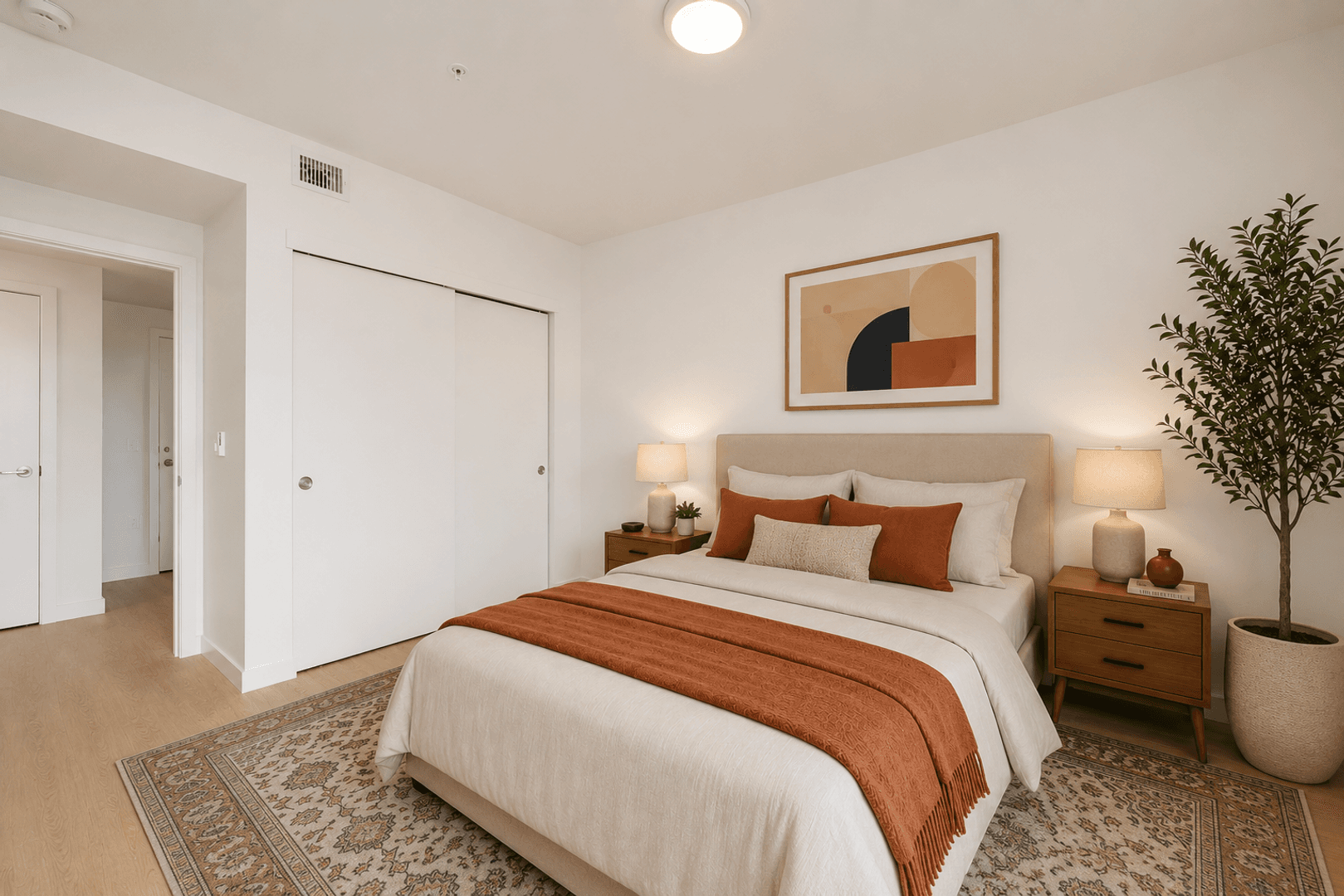Seattle Apartment: 404 16th Ave S