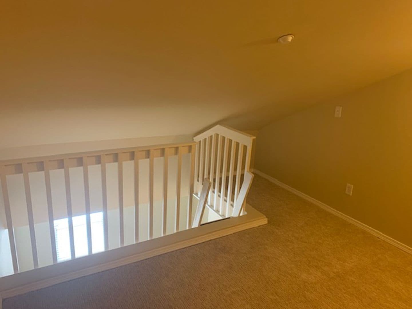 Redmond Apartment: 16552 NE 84th Court
