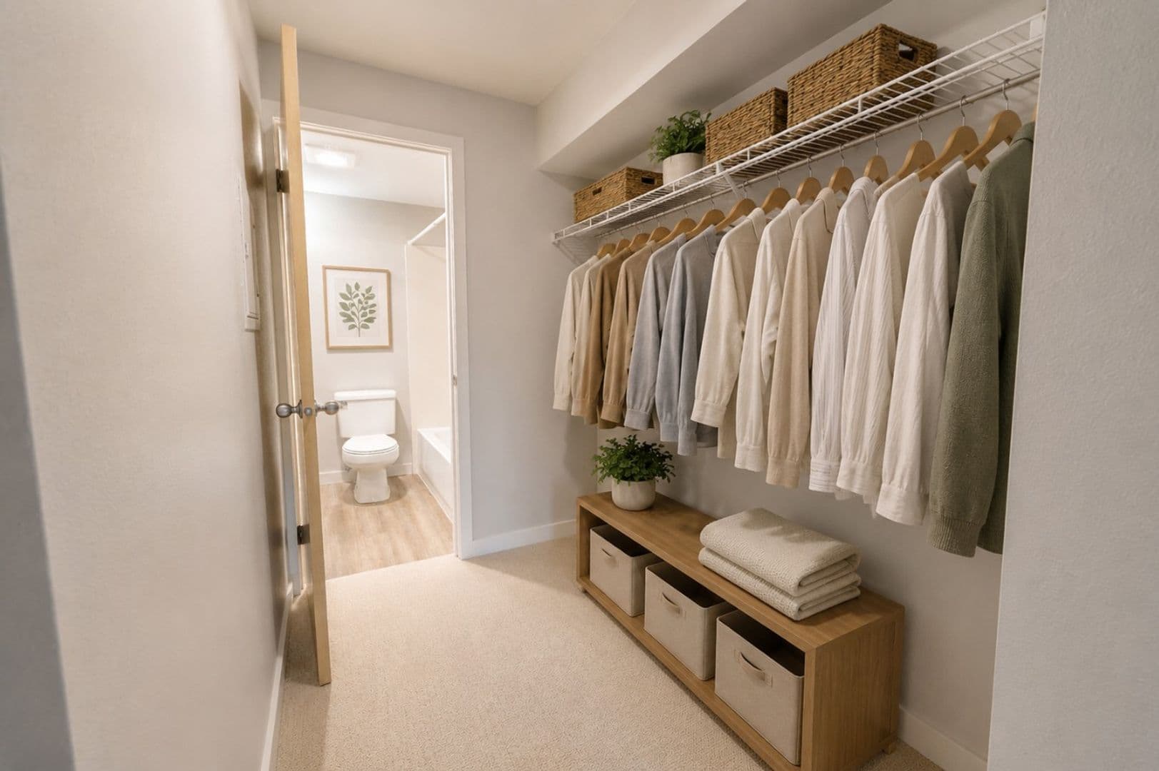 Seattle Apartment: 3230 SW Avalon Way