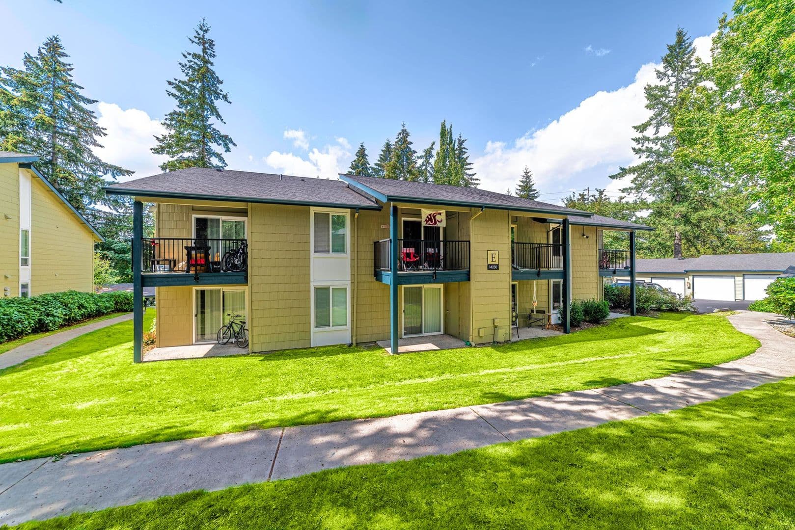 Bellevue Apartment: 14260 SE 18th ST