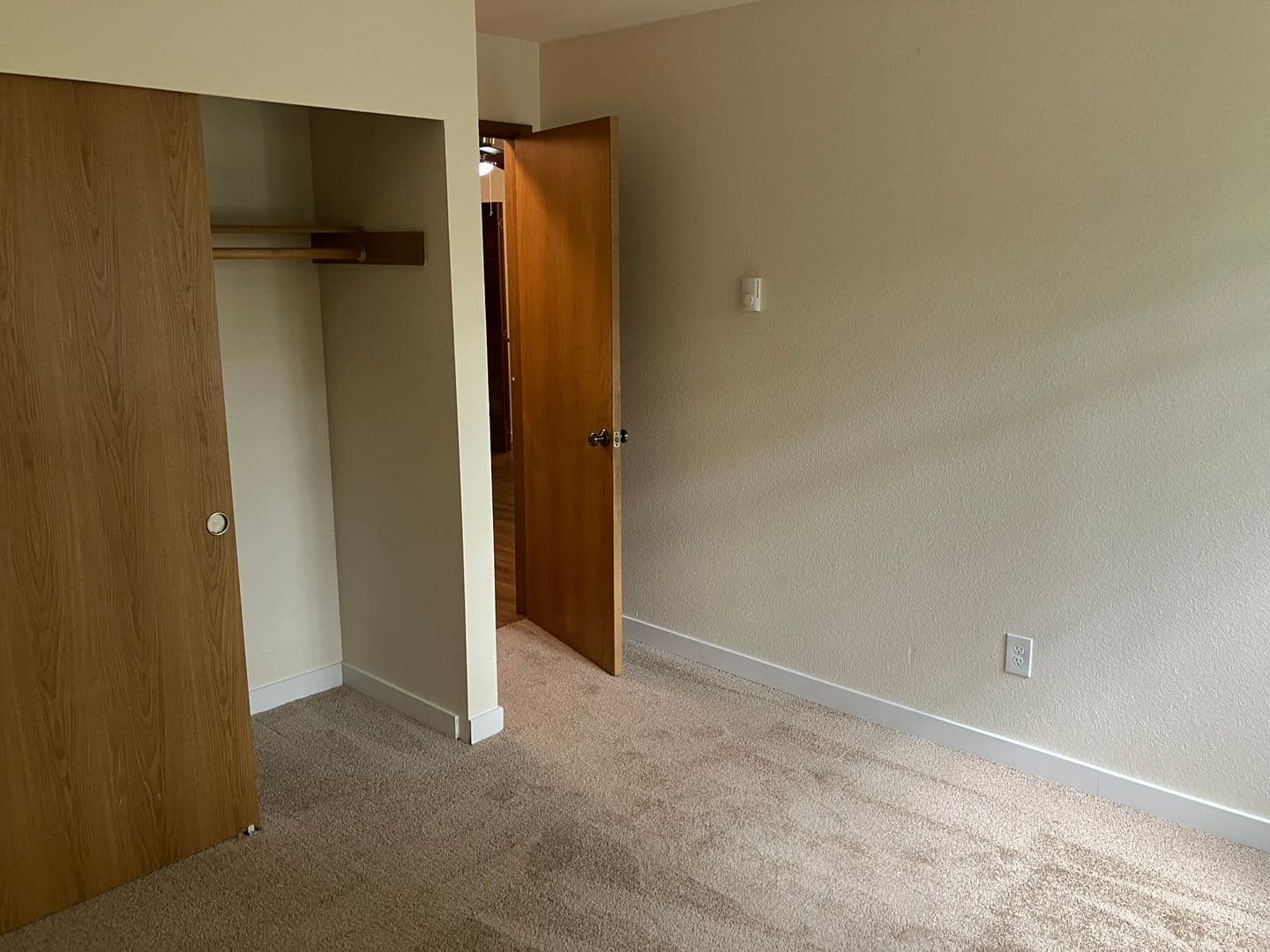 Bothell Apartment: 10730 Beardslee Blvd
