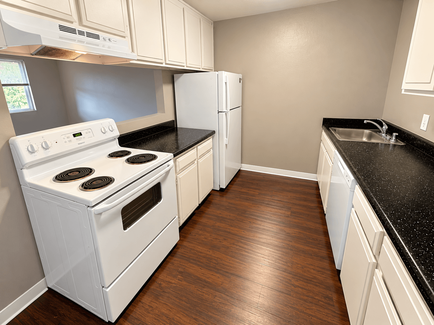 Bellevue Apartment: 13001 SE 28th PL