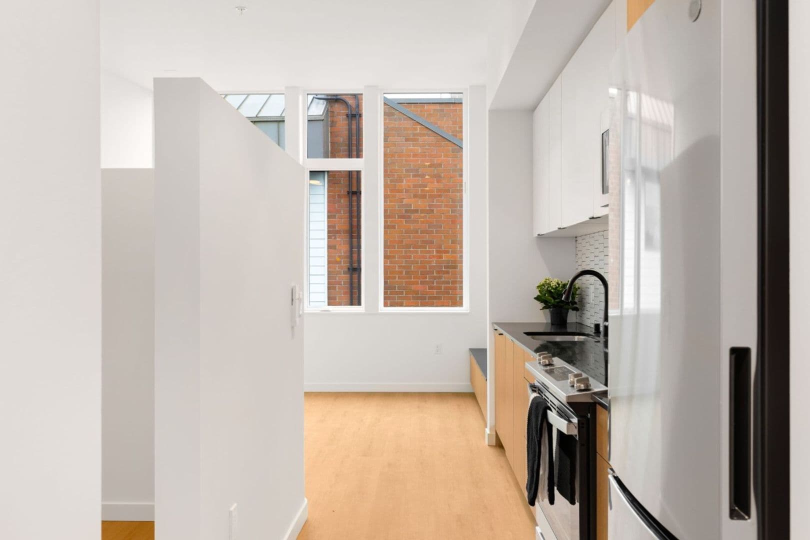 Seattle Apartment: 1208 E Remington Ct