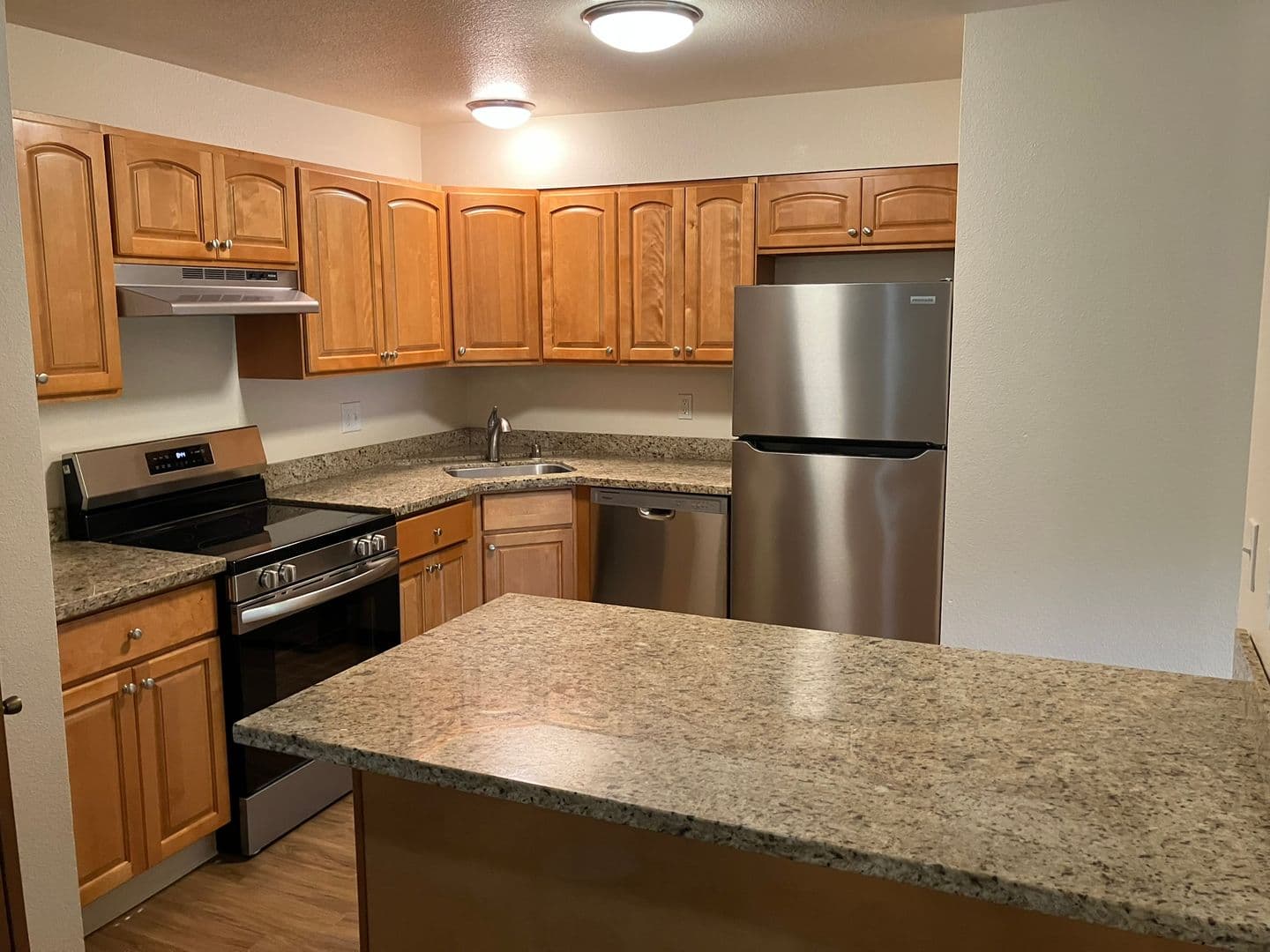 Bothell Apartment: 10730 Beardslee Blvd