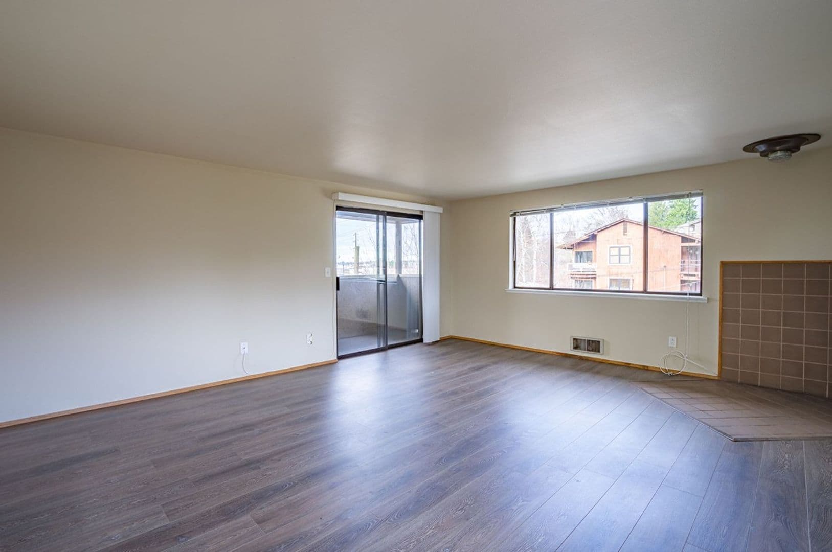 Seattle Apartment: 201 NW 39th St