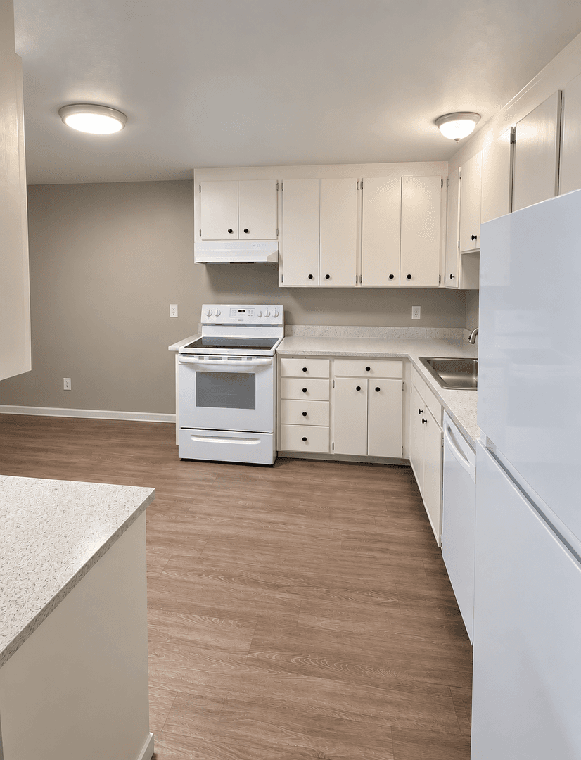 Tukwila Apartment: 14081 58th Avenue S
