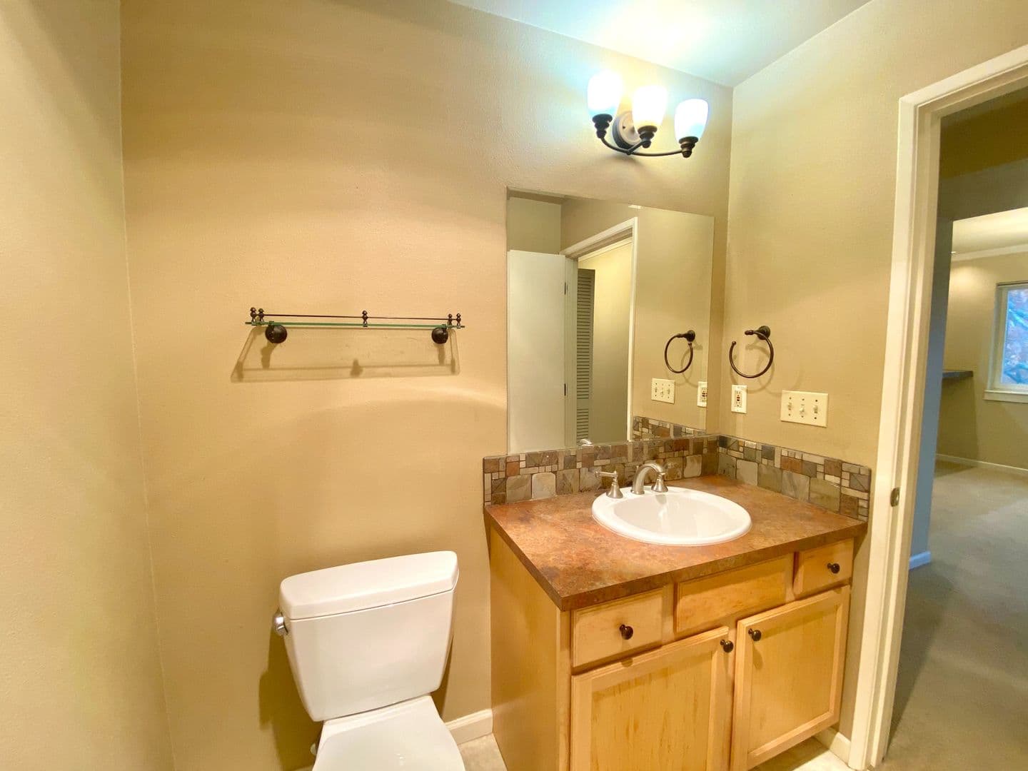 PORTLAND House: 4970 SW LANDING DR