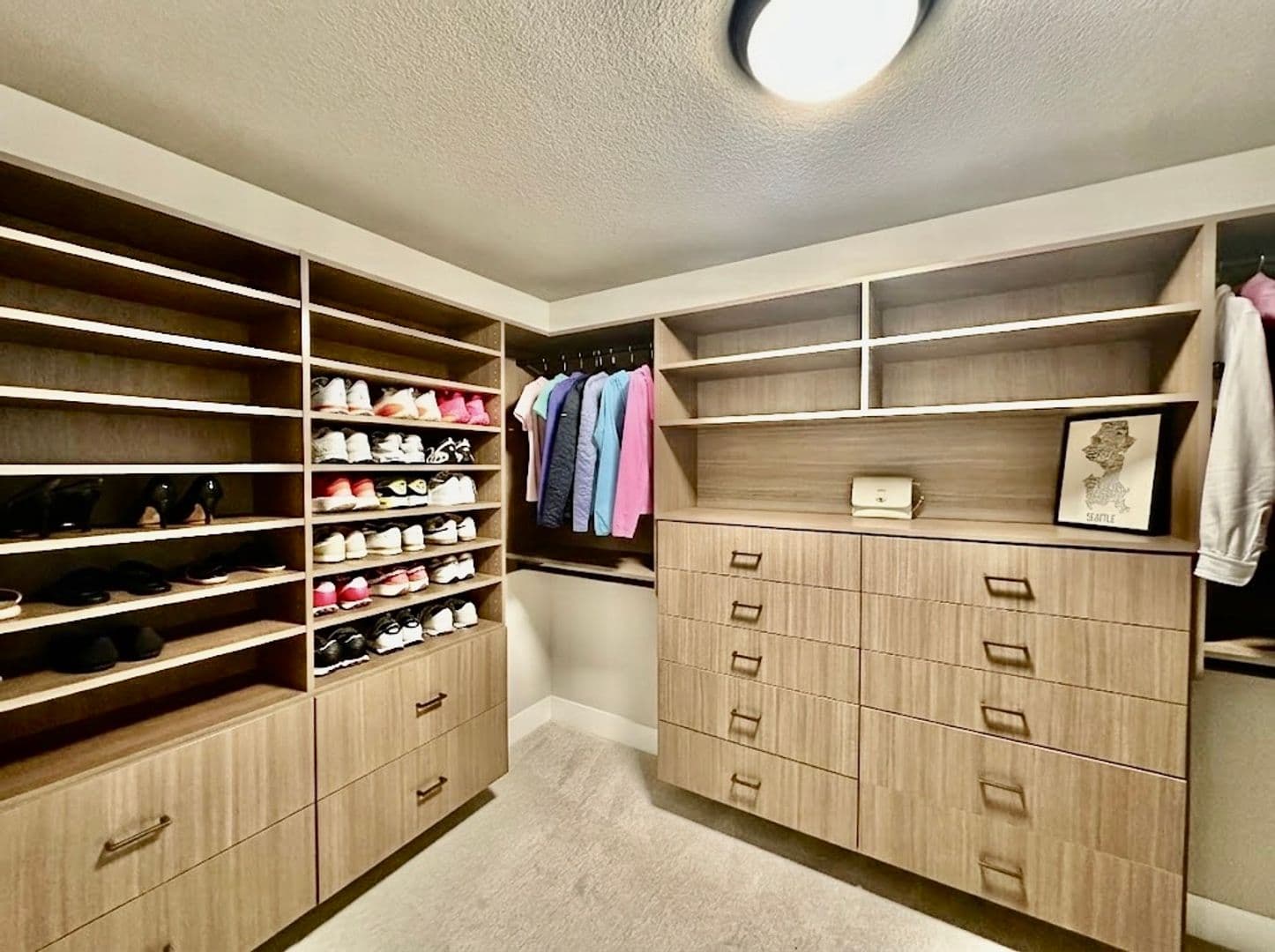 HILLSBORO House: 4049 SE 77TH AVE.