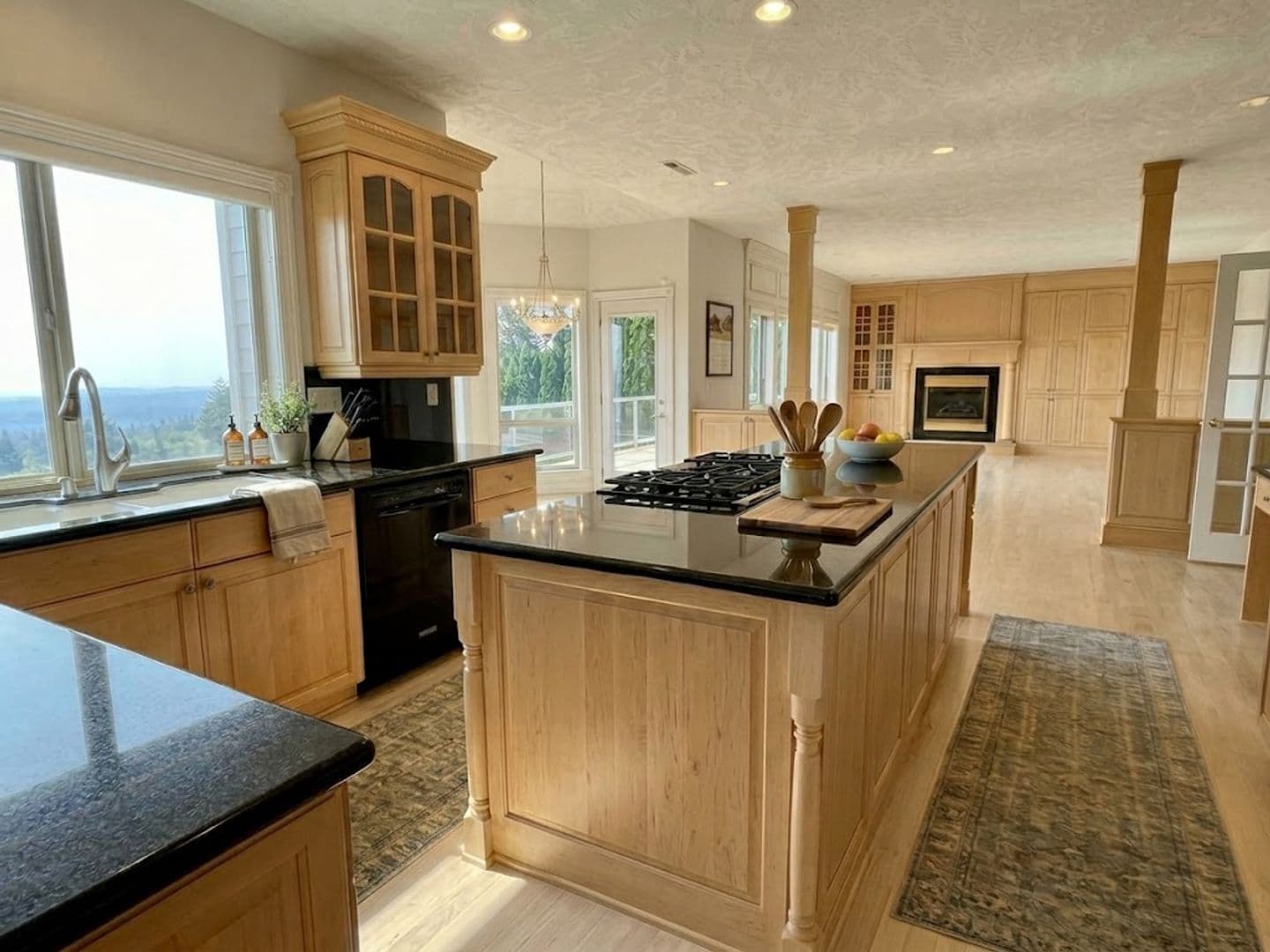 PORTLAND House: 3014 NW CHAPIN DR.